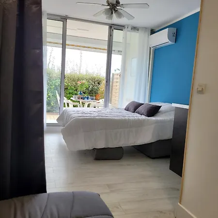 Vela Aurea, 4 Couchages En Rez De Jardin, Avec Terrasse Et Parking, A 500m De La Le Grau-du-Roi