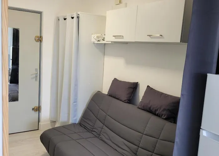 Apartment Vela Aurea, 4 Couchages En Rez De Jardin, Avec Terrasse Et Parking, A 500m De La Le Grau-du-Roi